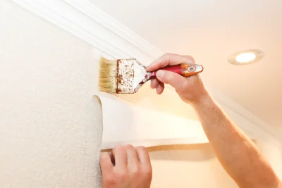 Pose de papier peint à Madic — revêtements muraux et toiles de verre